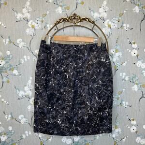 LOFT Gray and Blue Floral Pencil Mini Skirt - Size 6 - NWT